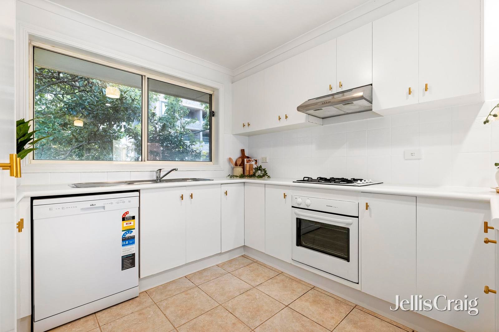78 Larch Crescent, Mount&nbsp;Waverley image 7