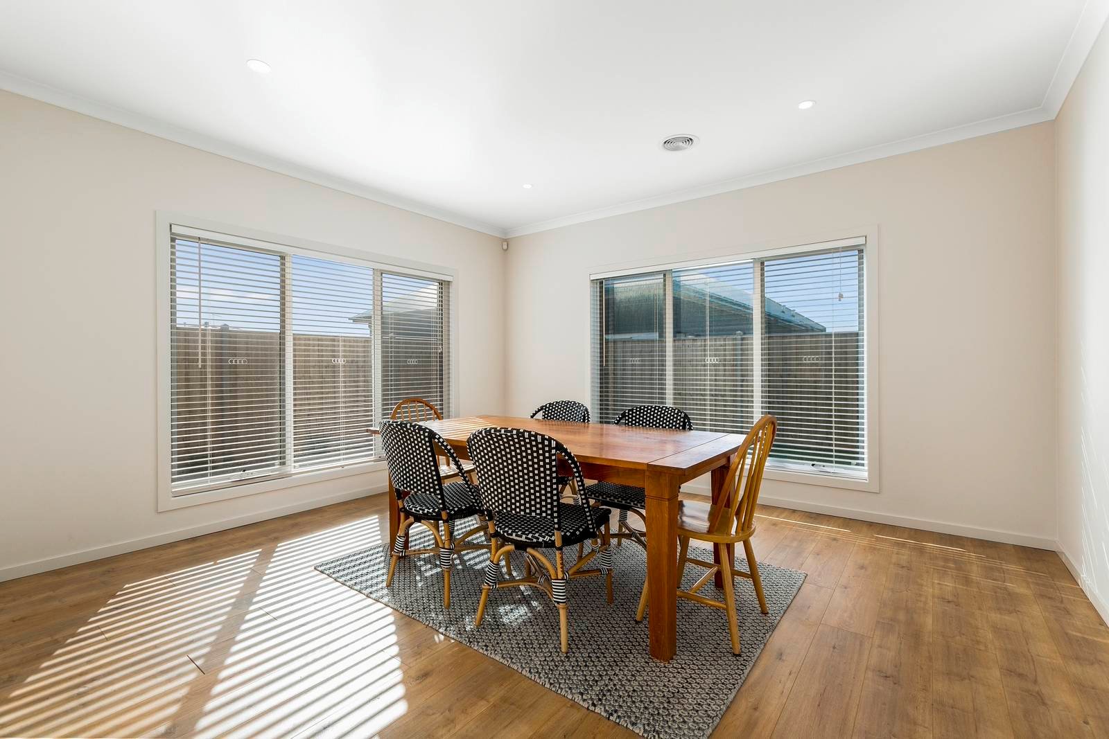 Property Gallery Thumbnail 5