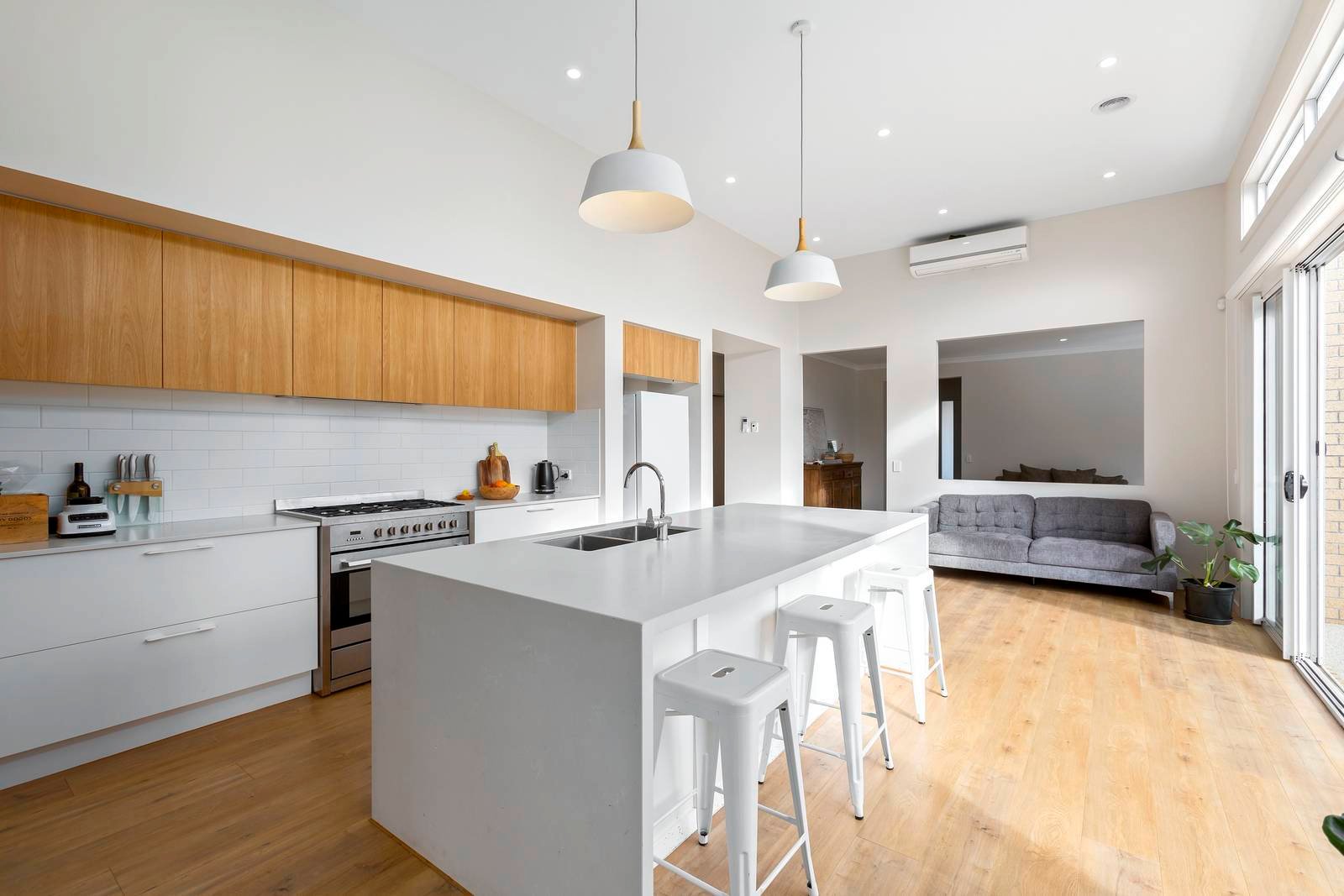 Property Gallery Thumbnail 8
