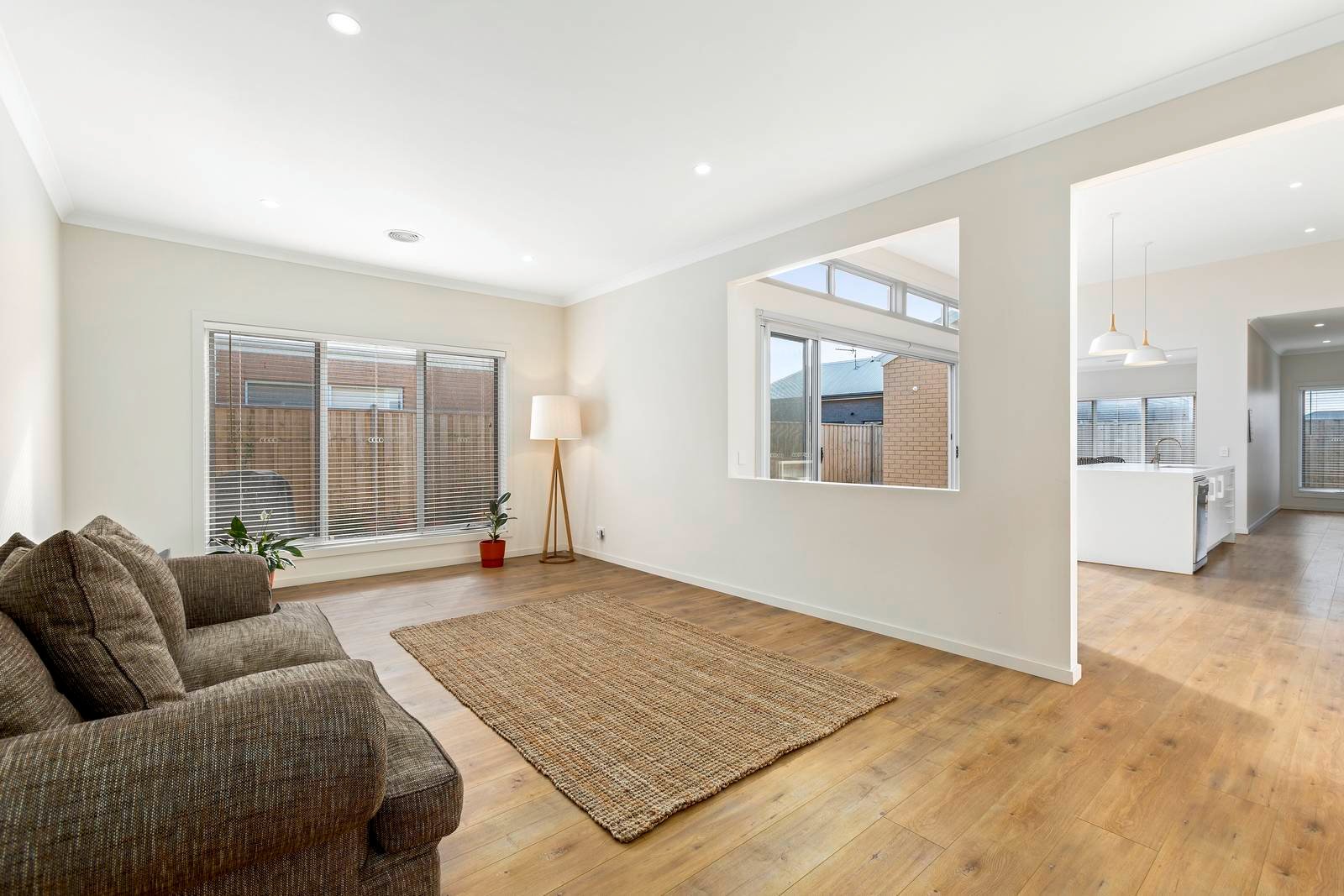 Property Gallery Thumbnail 9