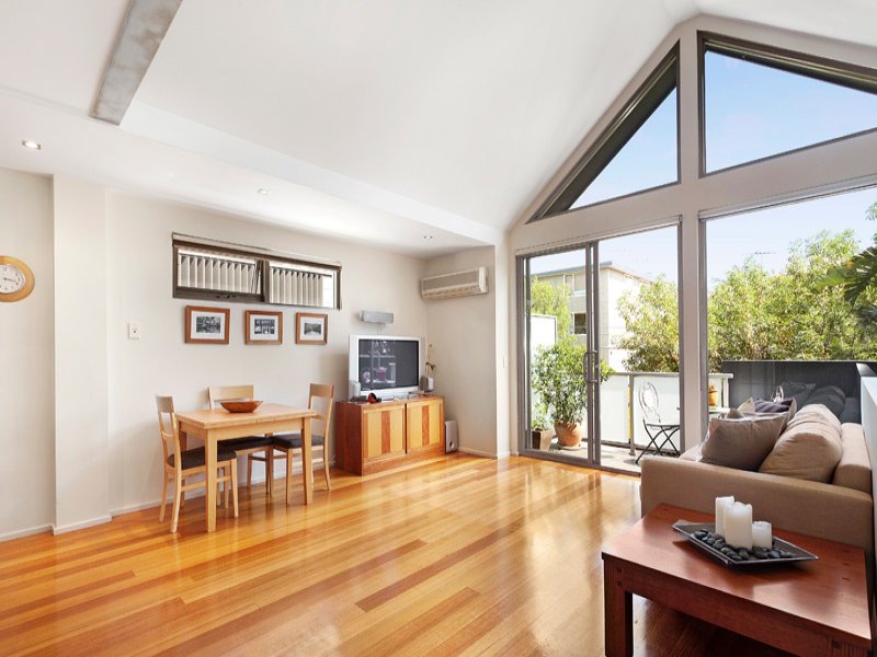 78 Spray Street, Elwood image 2