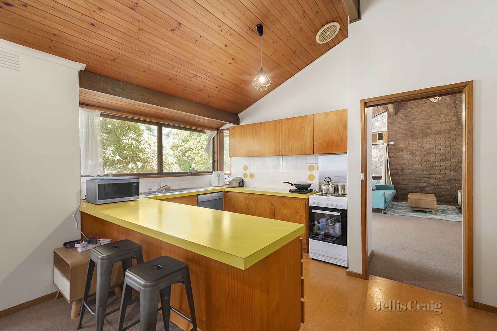 78 St Clems Road, Doncaster East image 3