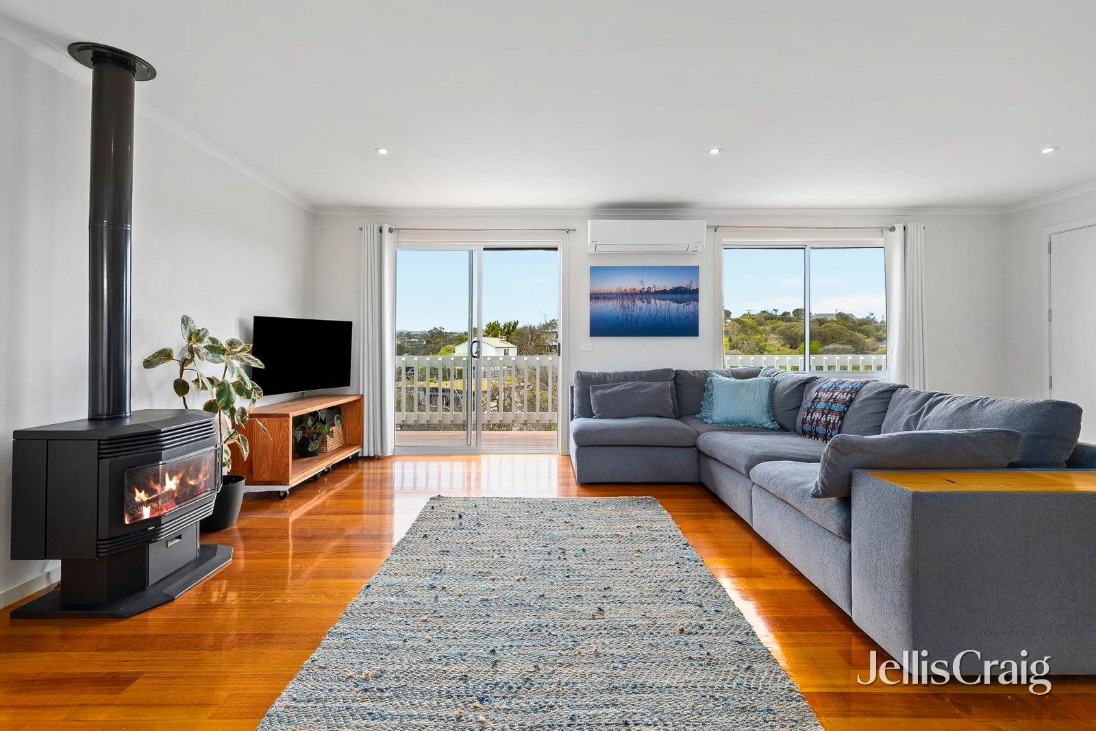 78 Valley Drive, Rye image 2