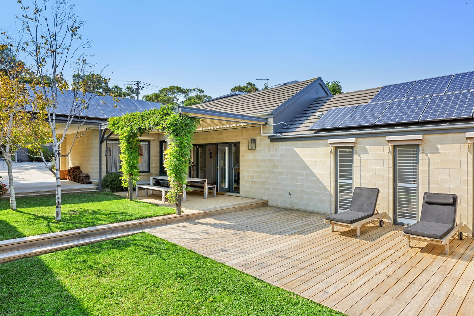 Property Gallery Thumbnail 8