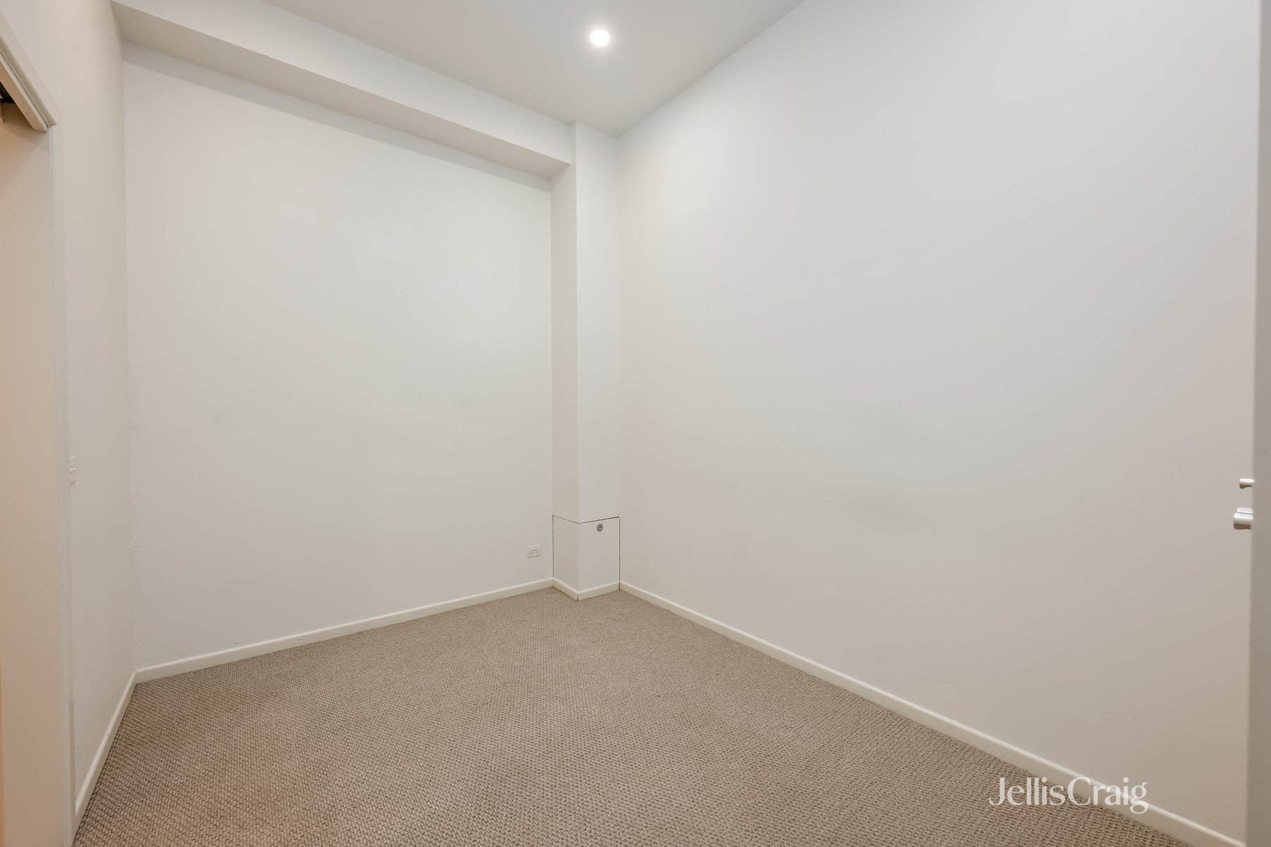 7/82 Trenerry Crescent, Abbotsford image 7