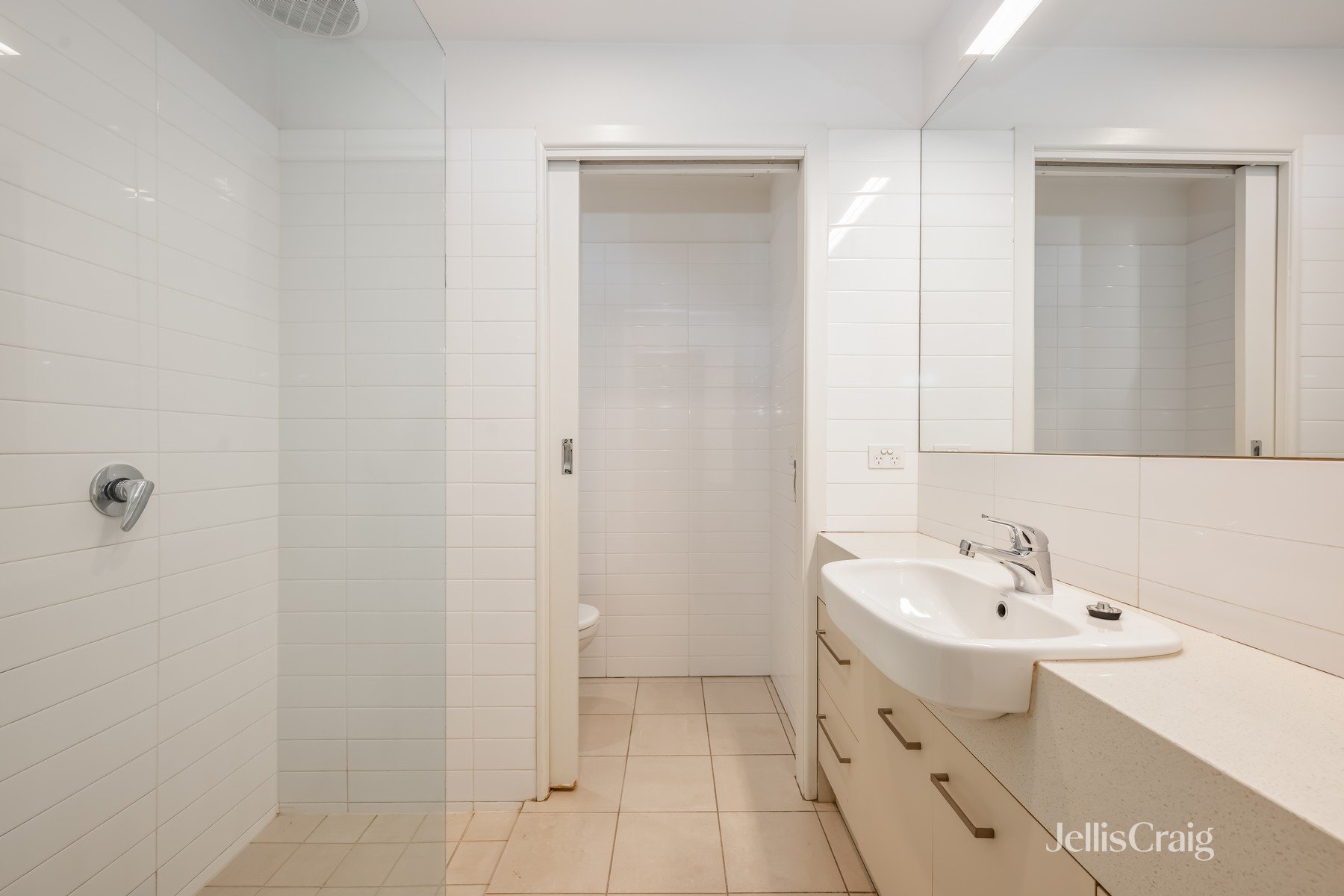 7/82 Trenerry Crescent, Abbotsford image 9