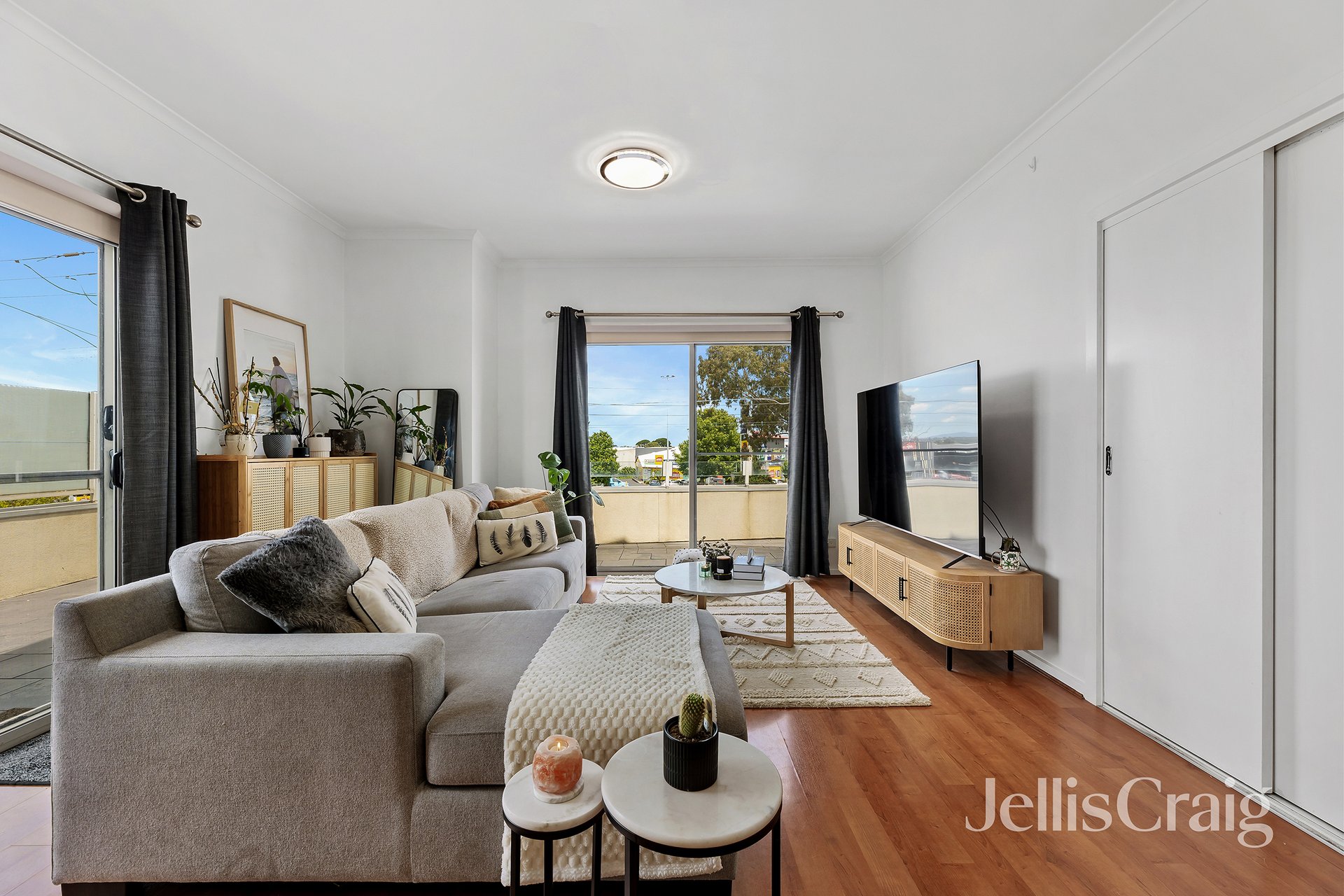 7/827-829 Plenty Road, Reservoir image 5