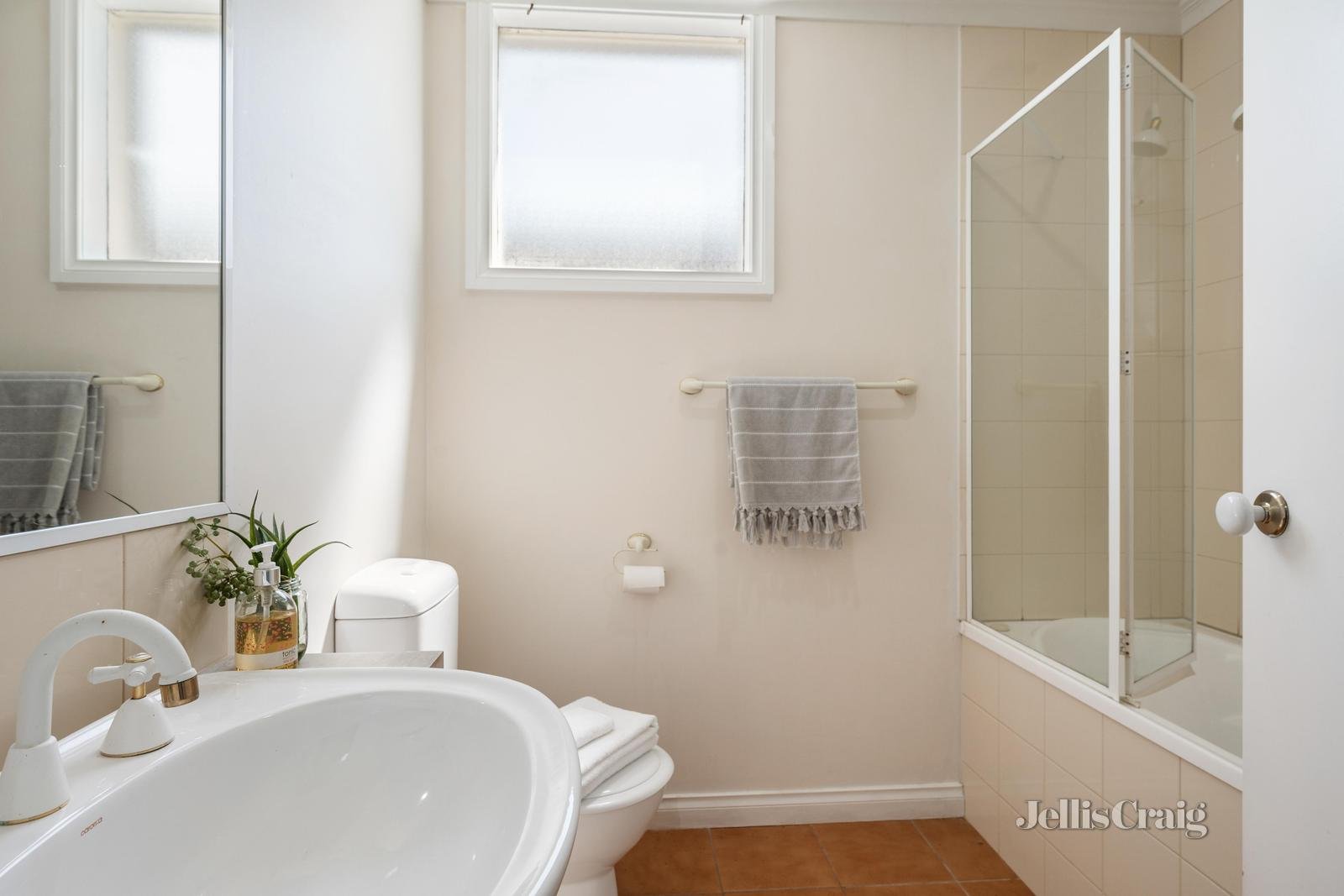 7/847 Burwood Road, Hawthorn East image 7
