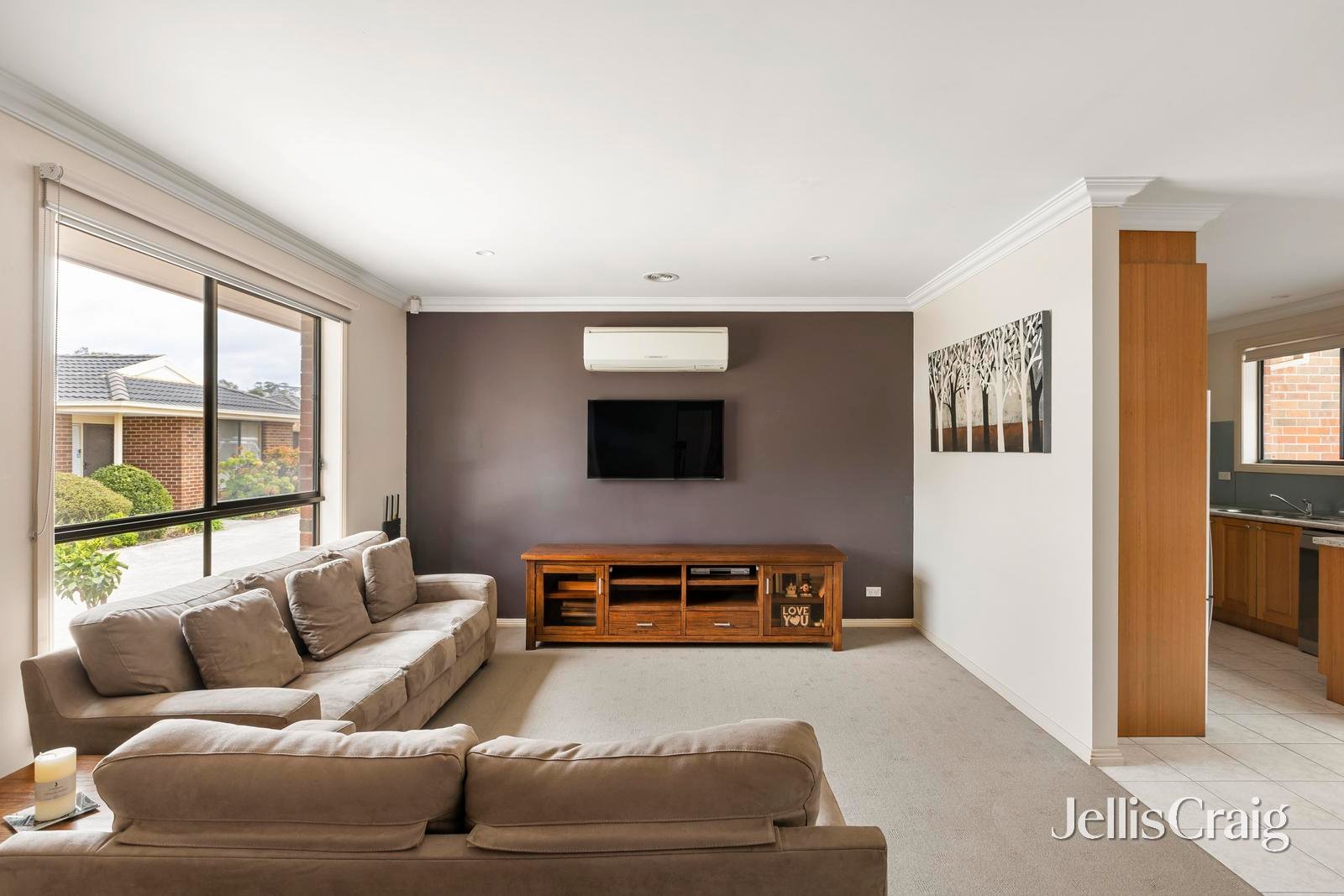 7/881 Plenty Road, South Morang image 2