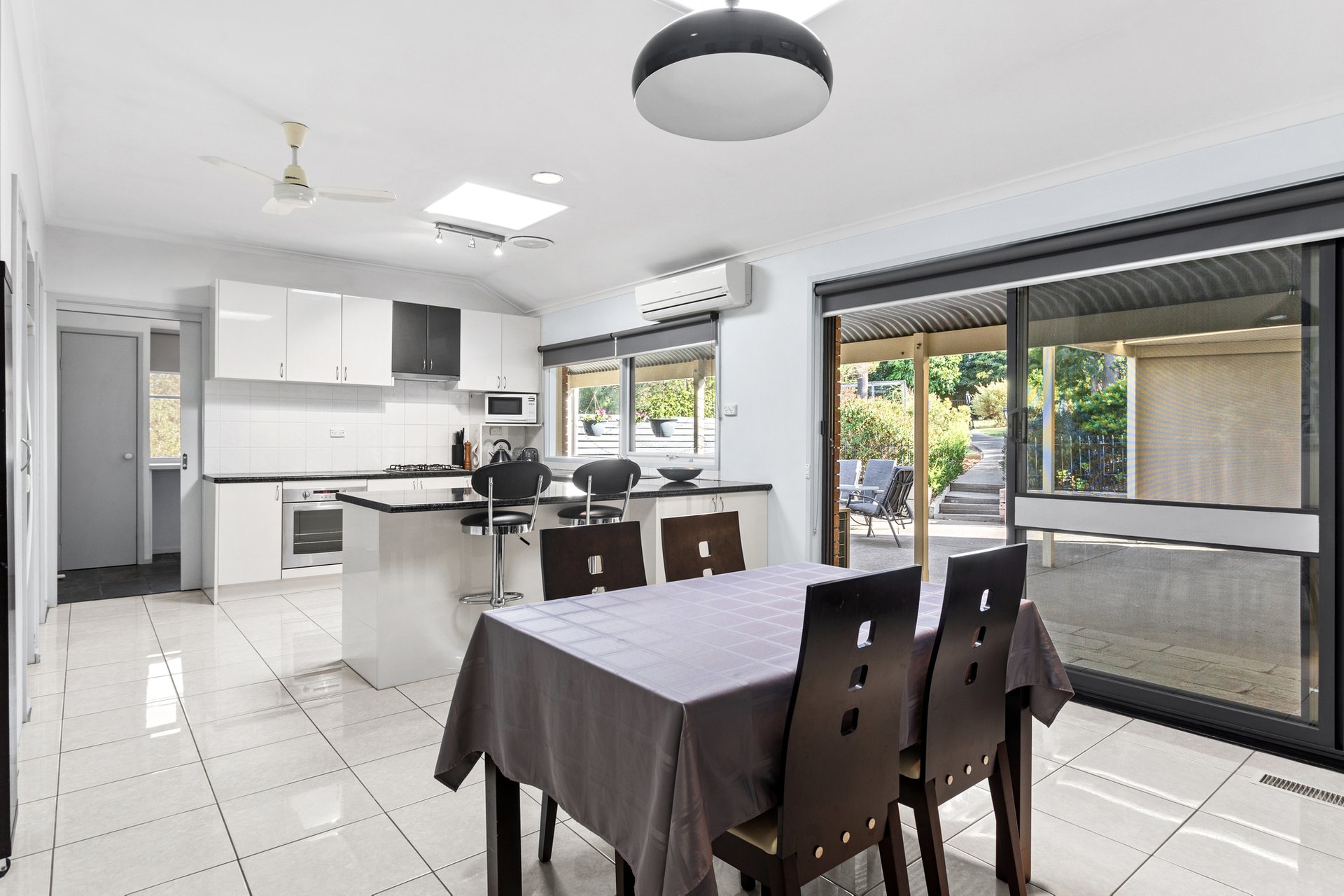 Property Gallery Thumbnail 3