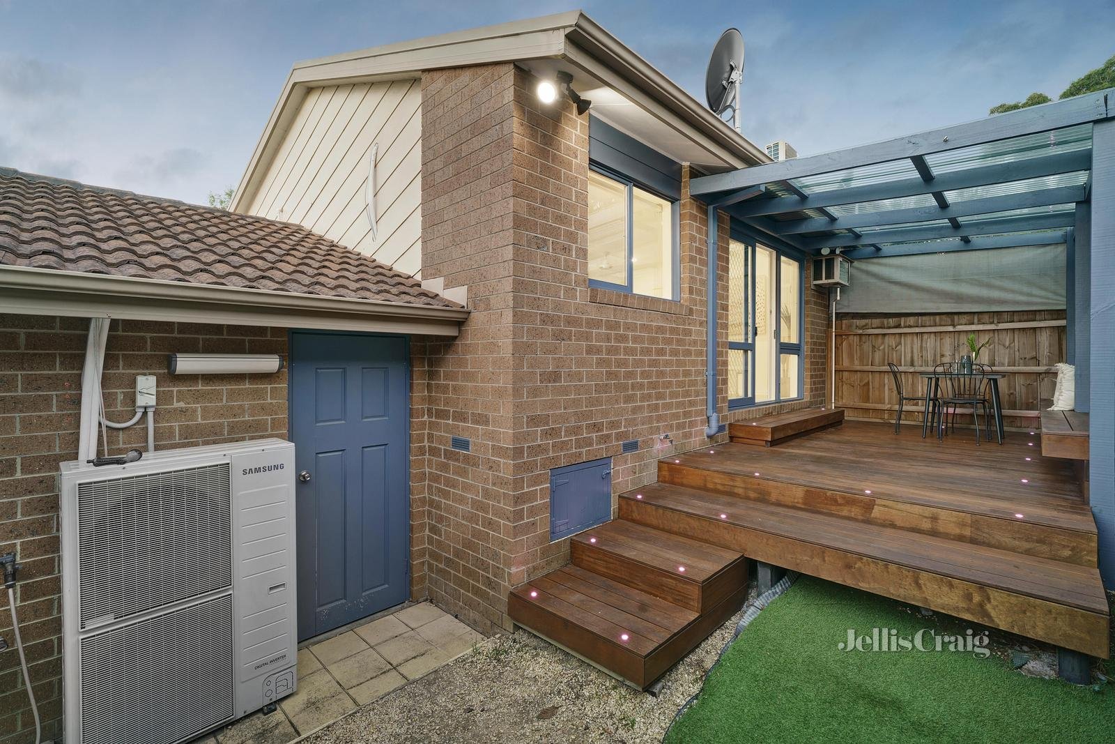 7/9 Davey Road, Montmorency image 10
