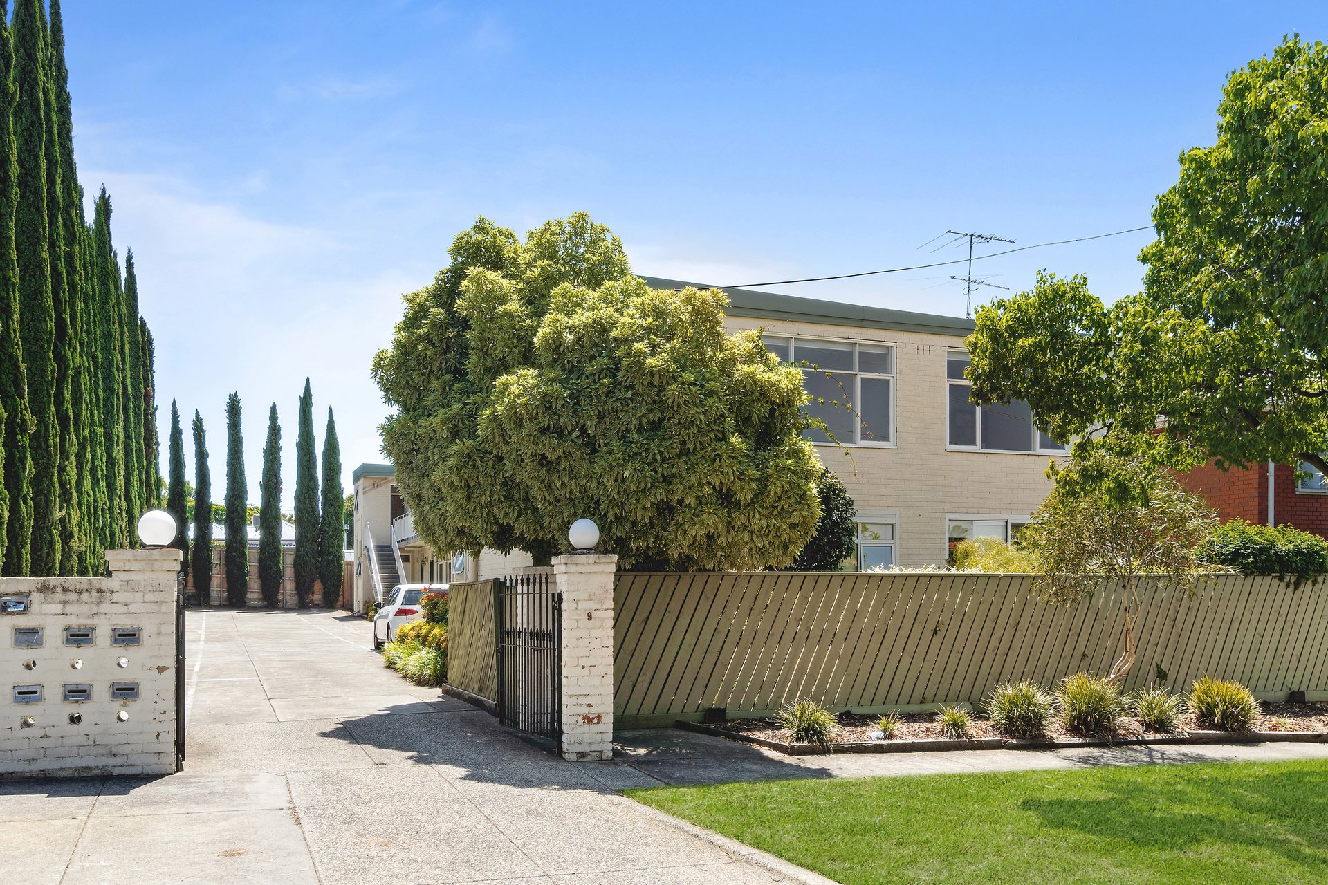 Property Gallery - Main Image