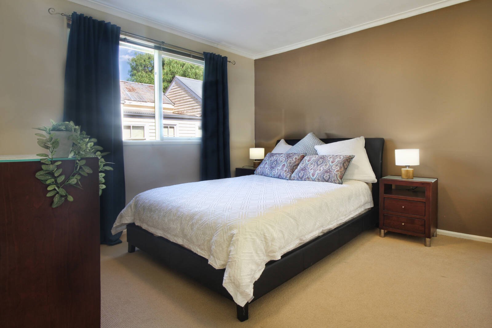 Property Gallery Thumbnail 12