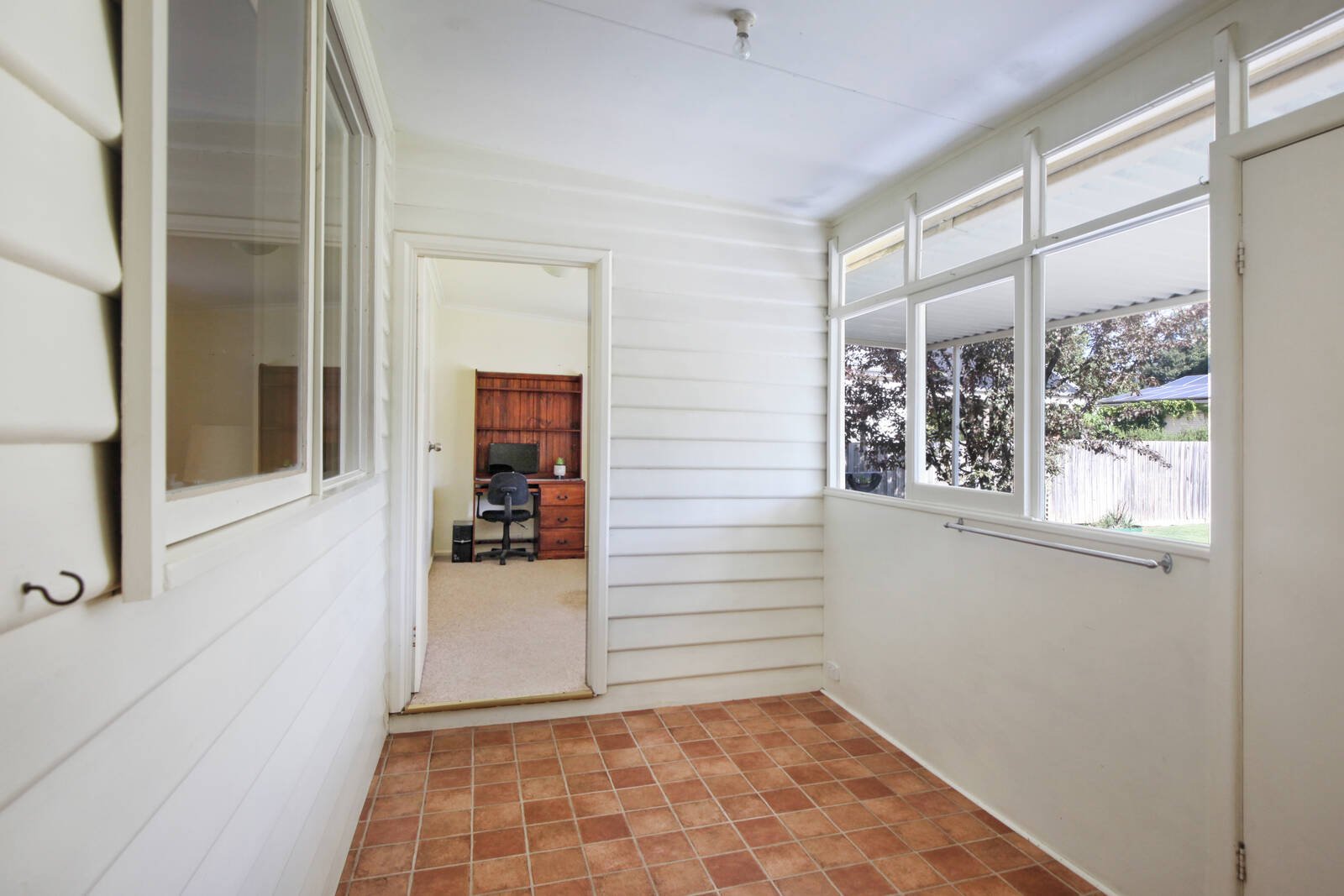 Property Gallery Thumbnail 14