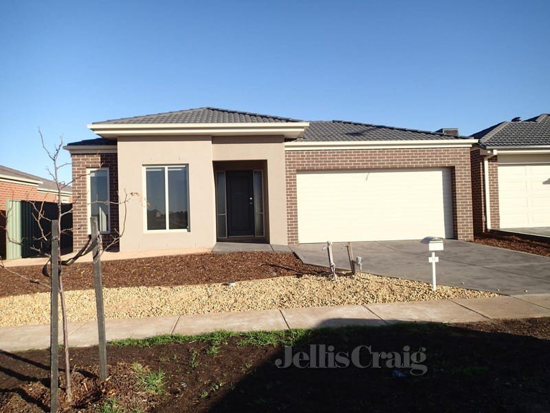 79 Manuka Grove, Wyndham Vale image 1
