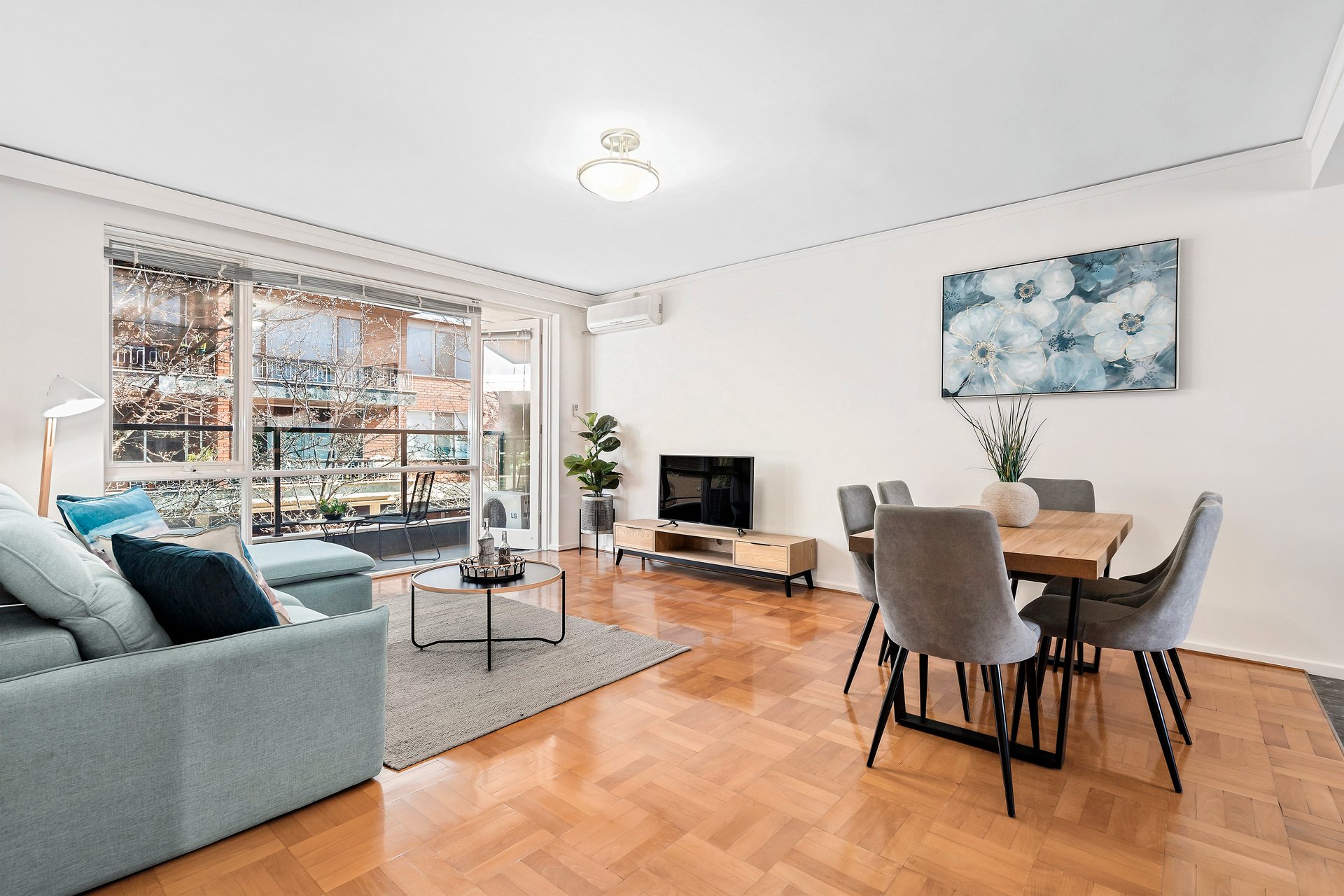 Property Gallery Thumbnail 4