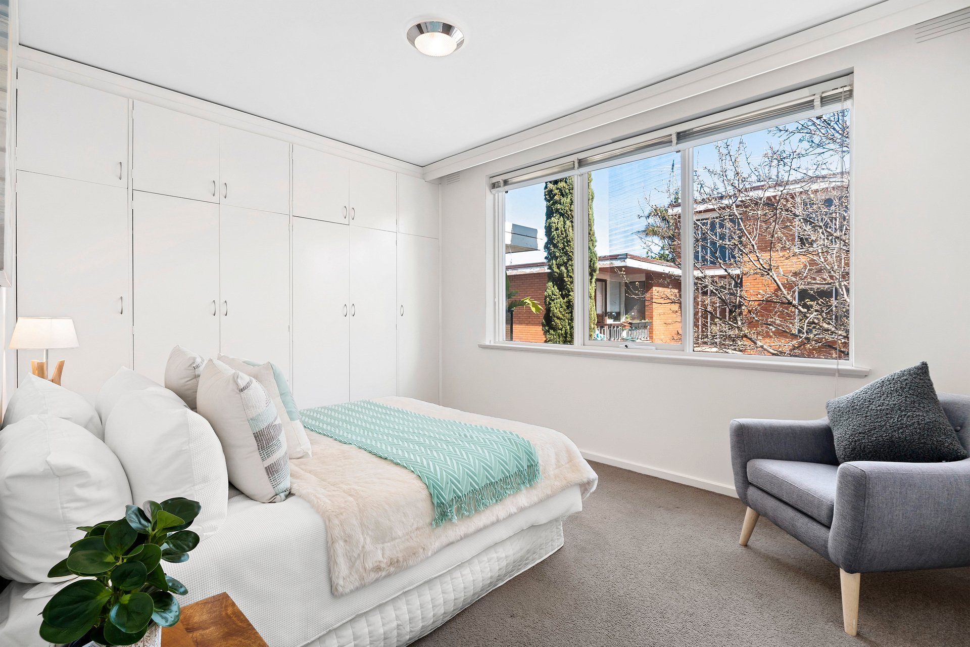 Property Gallery Thumbnail 8