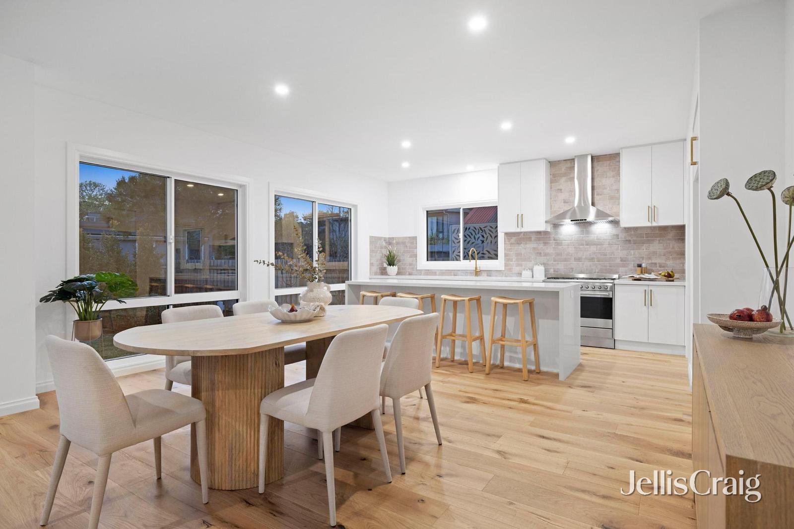 79 Observation Drive, Rye image 3