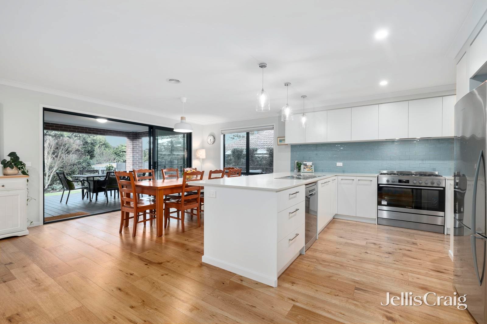79 Orient Avenue, Mitcham image 6