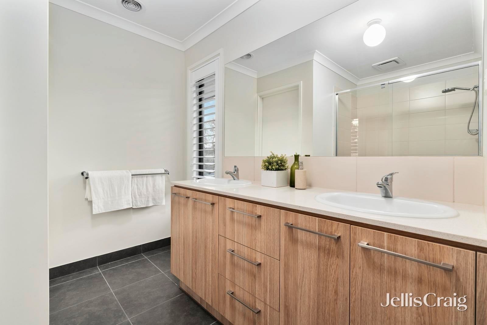 79 Orient Avenue, Mitcham image 10