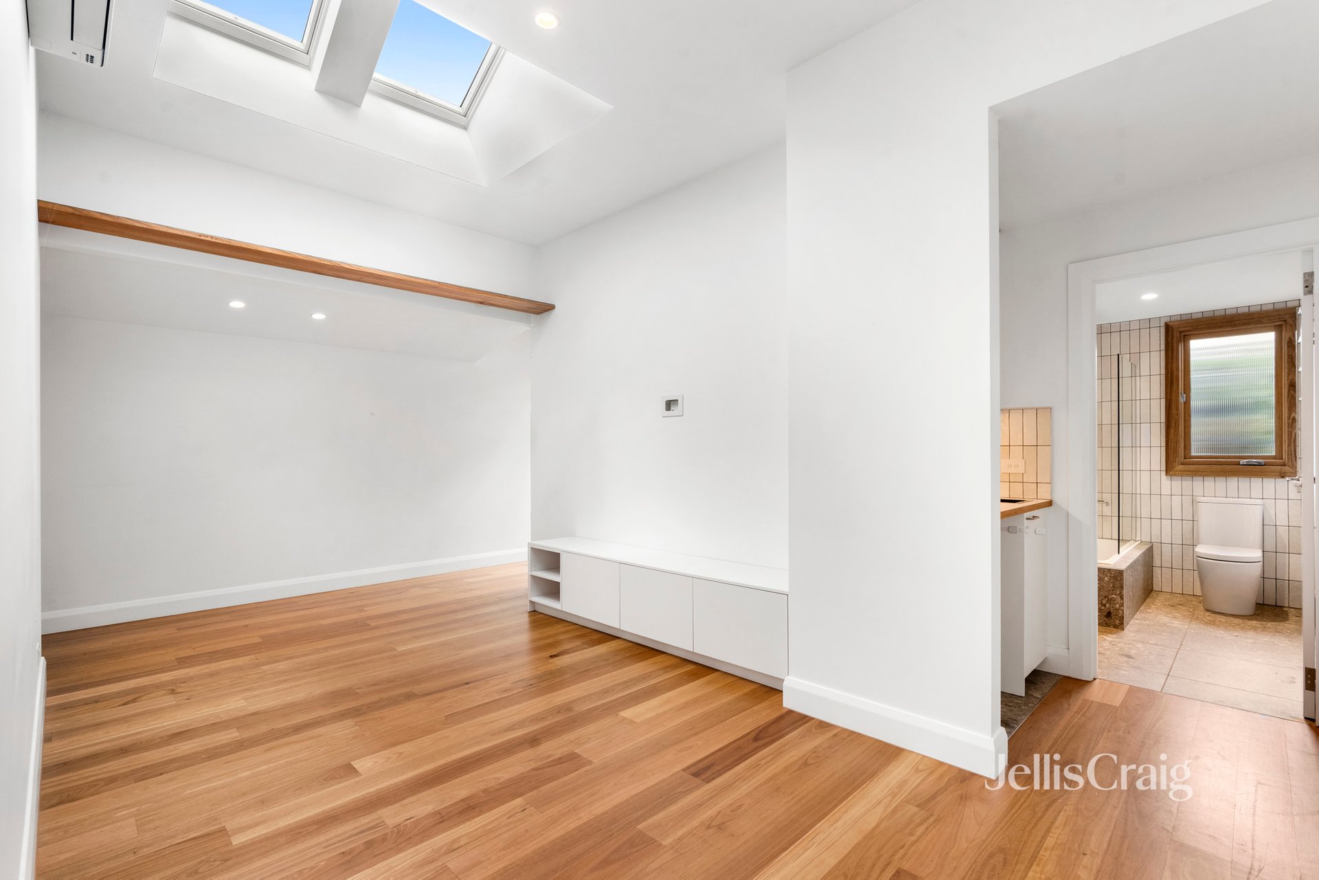 79 Park Street, Abbotsford image 6