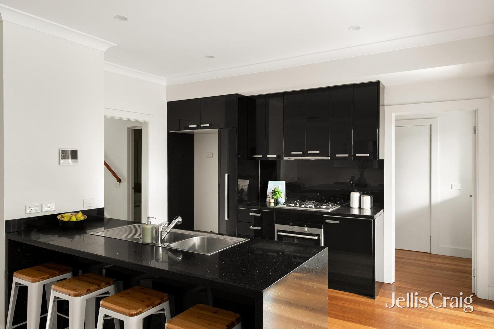 79 St Georges Crescent, Ashburton image 6