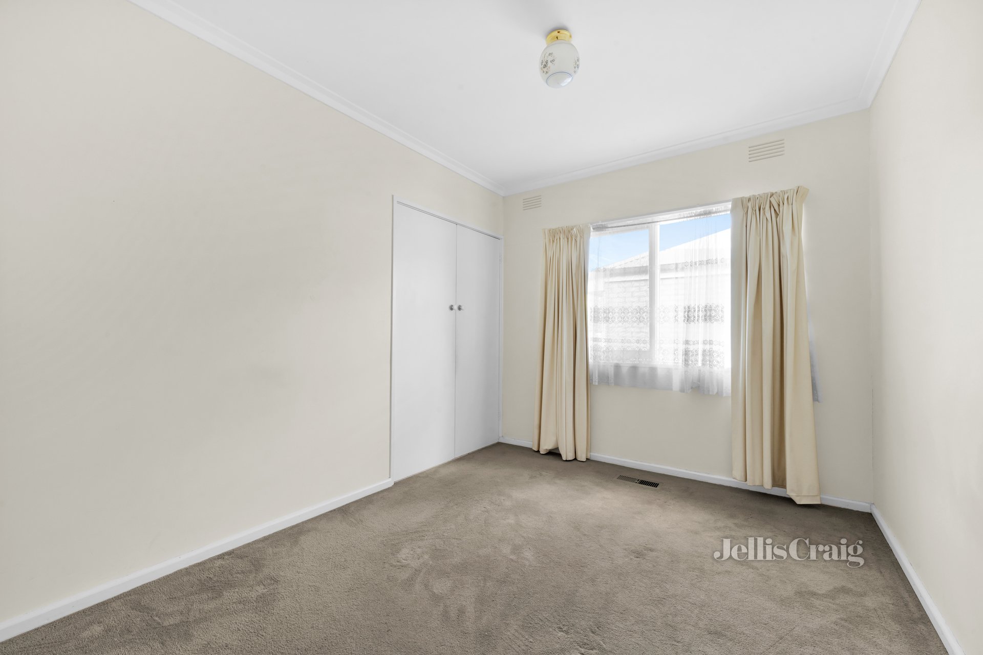 79 Stanley Avenue, Mount Waverley image 6