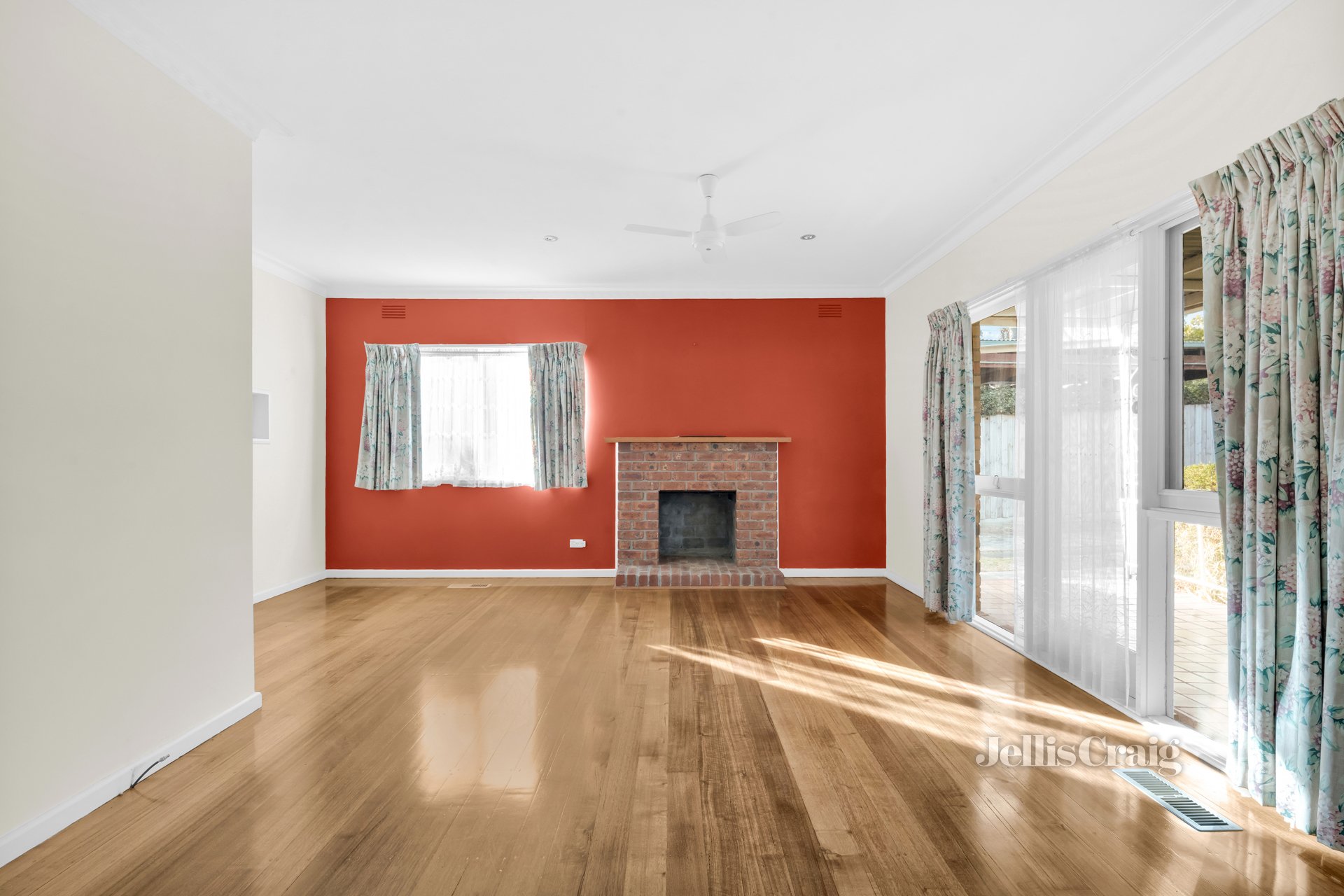 79 Stanley Avenue, Mount Waverley image 2
