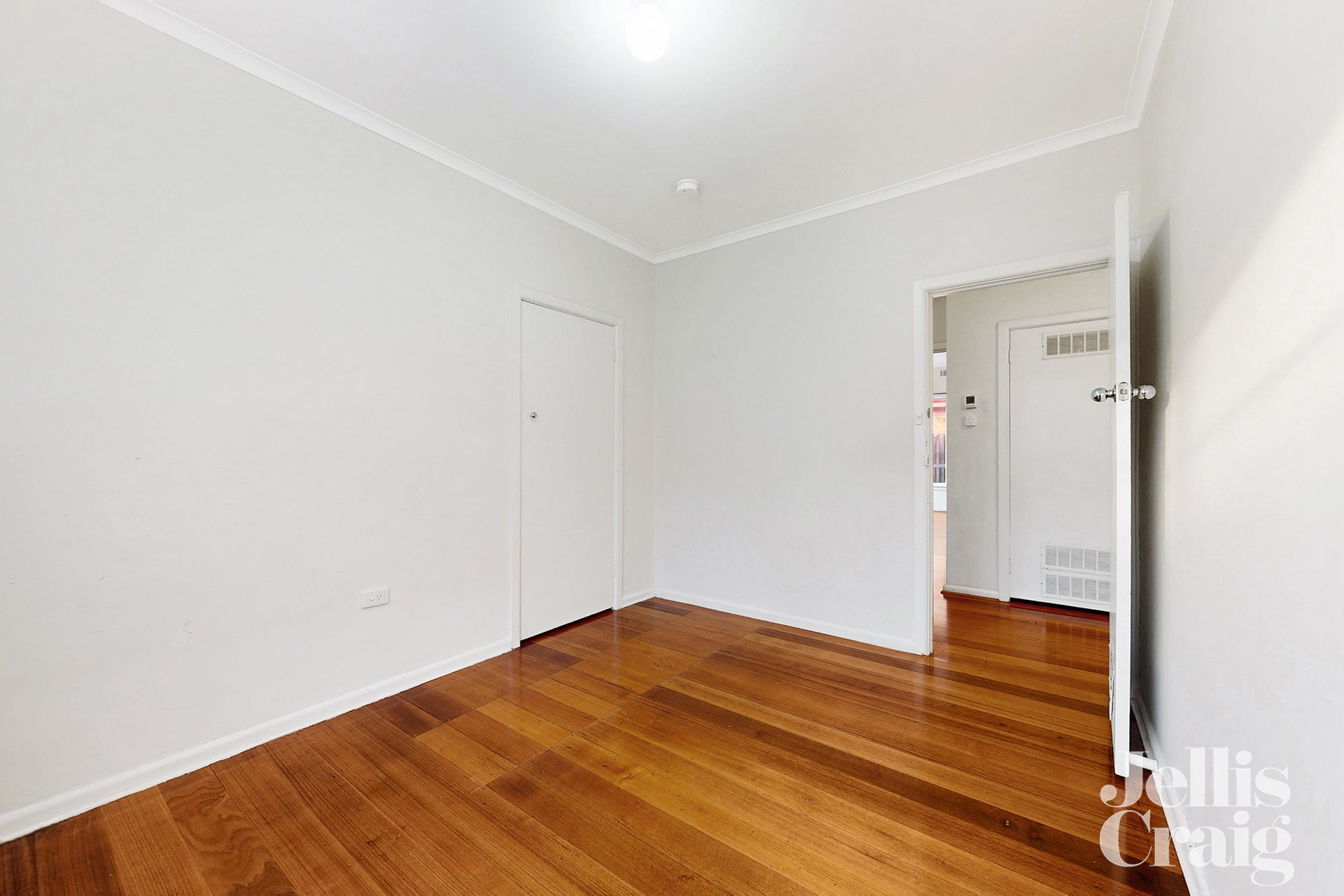 790 Centre Road, Bentleigh East image 11