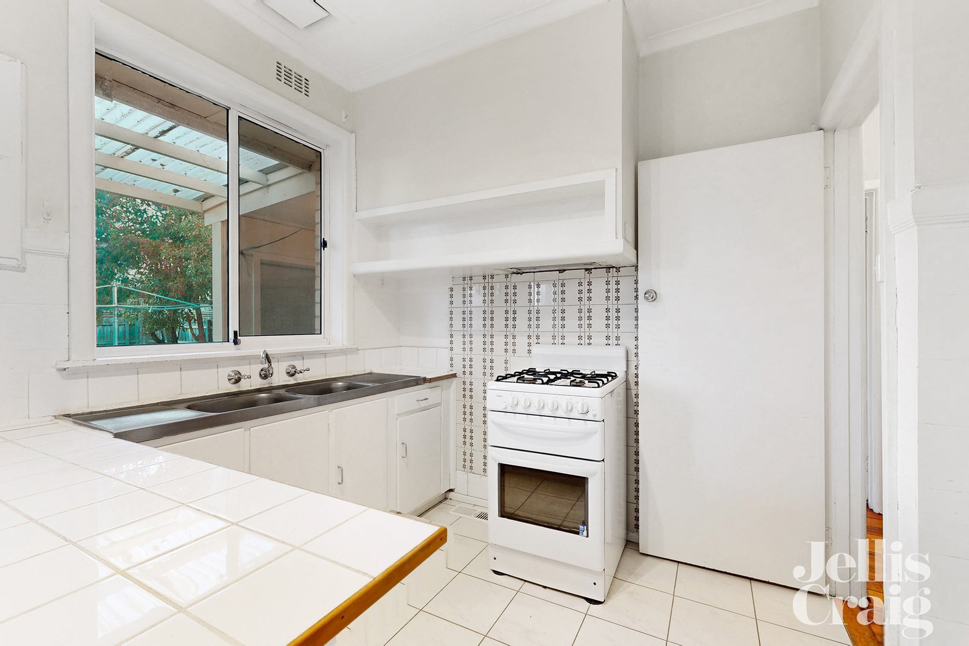 790 Centre Road, Bentleigh East image 7