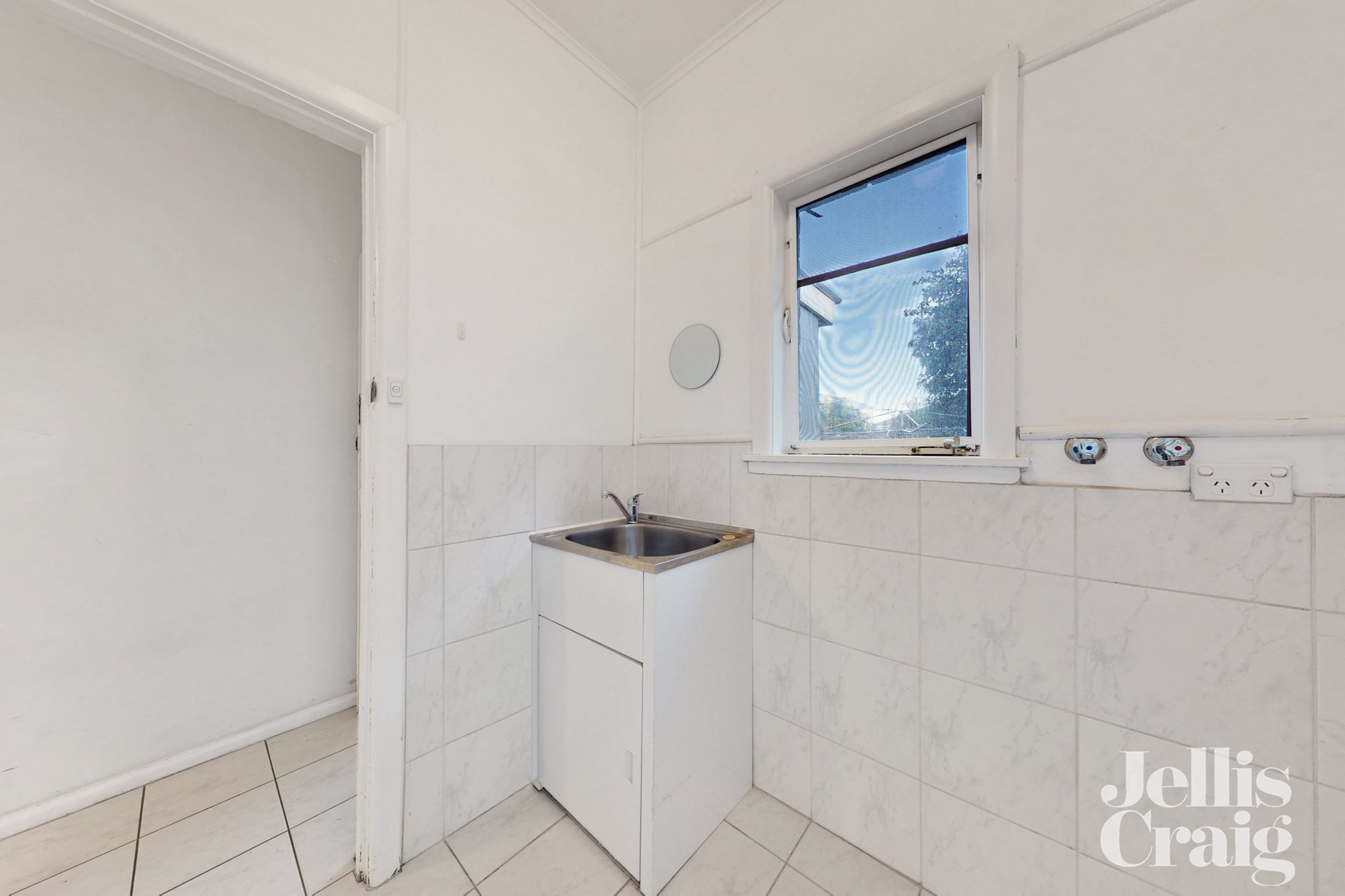 790 Centre Road, Bentleigh East image 13