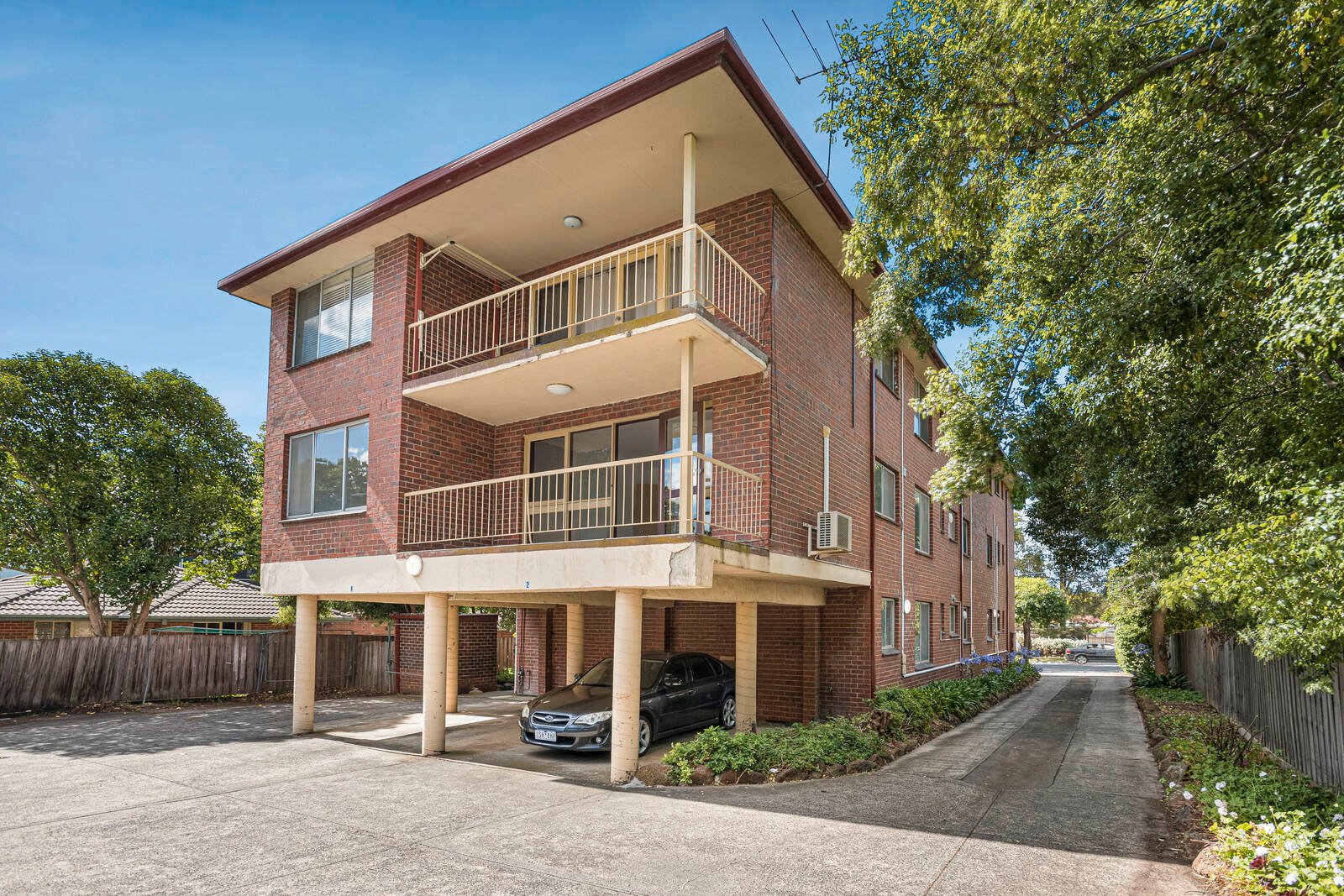 Property Gallery Thumbnail 8