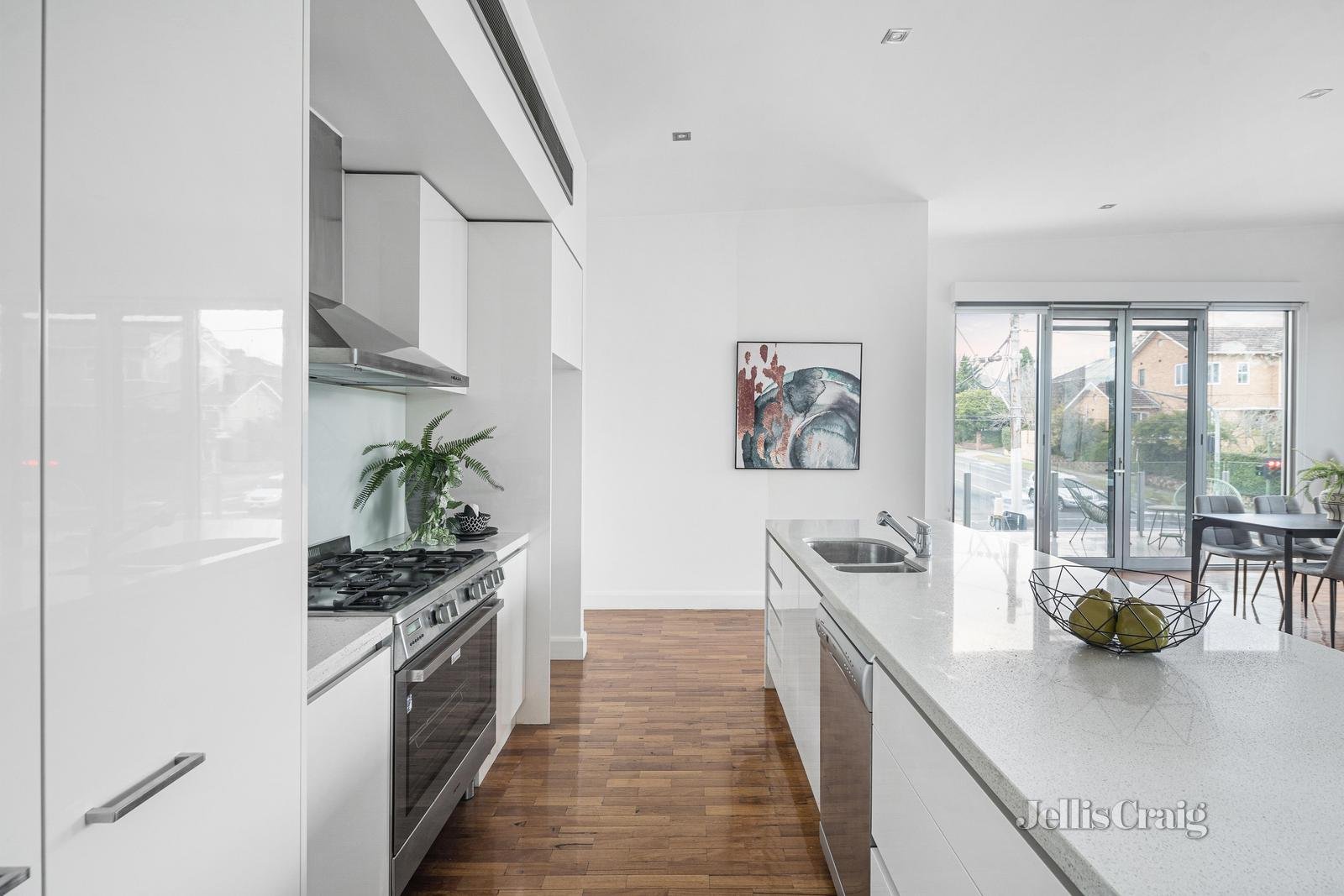 7/976 Riversdale Road, Surrey Hills image 3