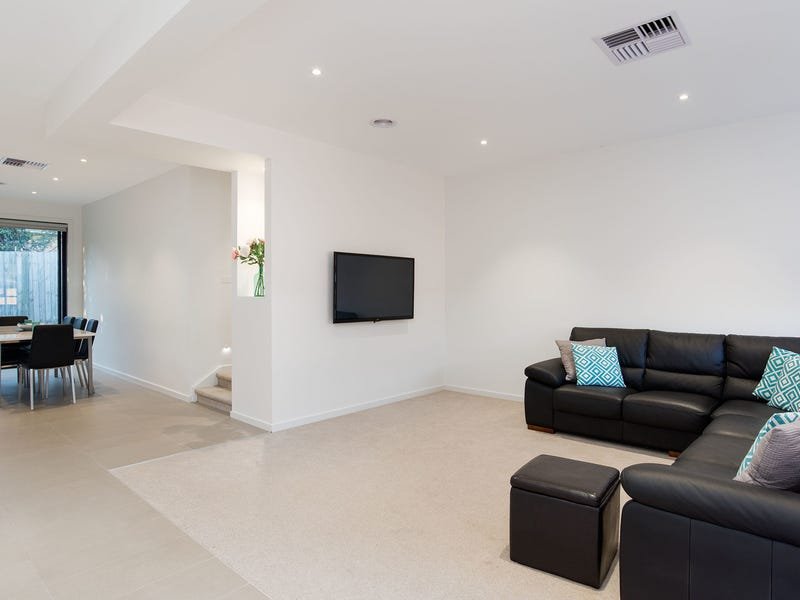 7A Bristol Court, Kilsyth image 3