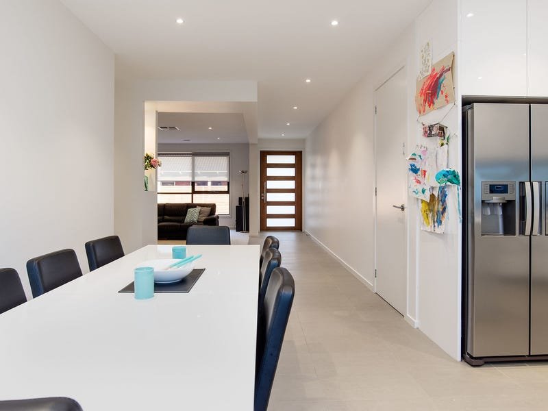7A Bristol Court, Kilsyth image 9