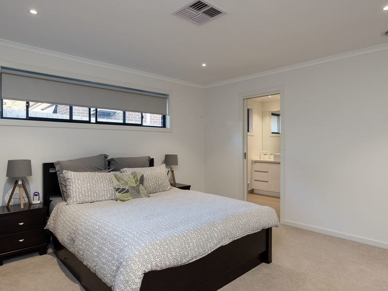 7A Bristol Court, Kilsyth image 11