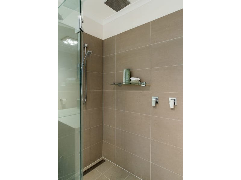 7A Bristol Court, Kilsyth image 17