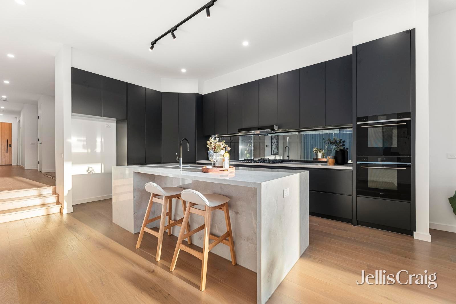 7a Doon Avenue, Glen&nbsp;Waverley image 3