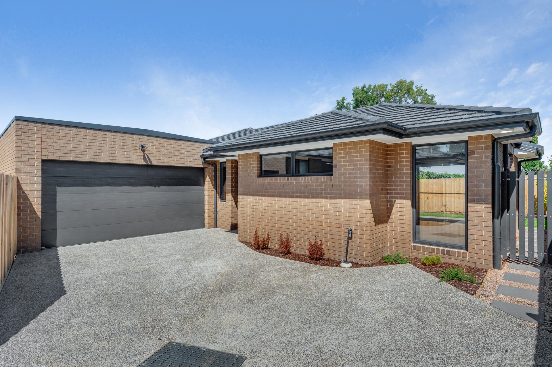 7a Falcon Court, Doncaster East image 1