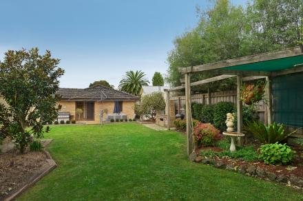 7a Garden Avenue, Mitcham image 8