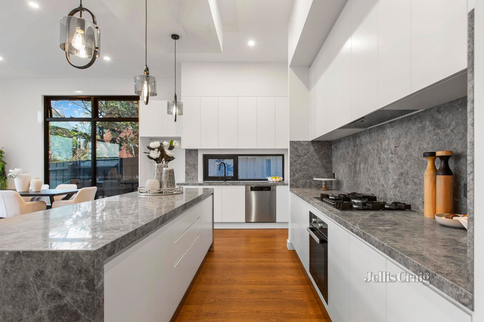 7A Hayfield Road, Mount Waverley image 5