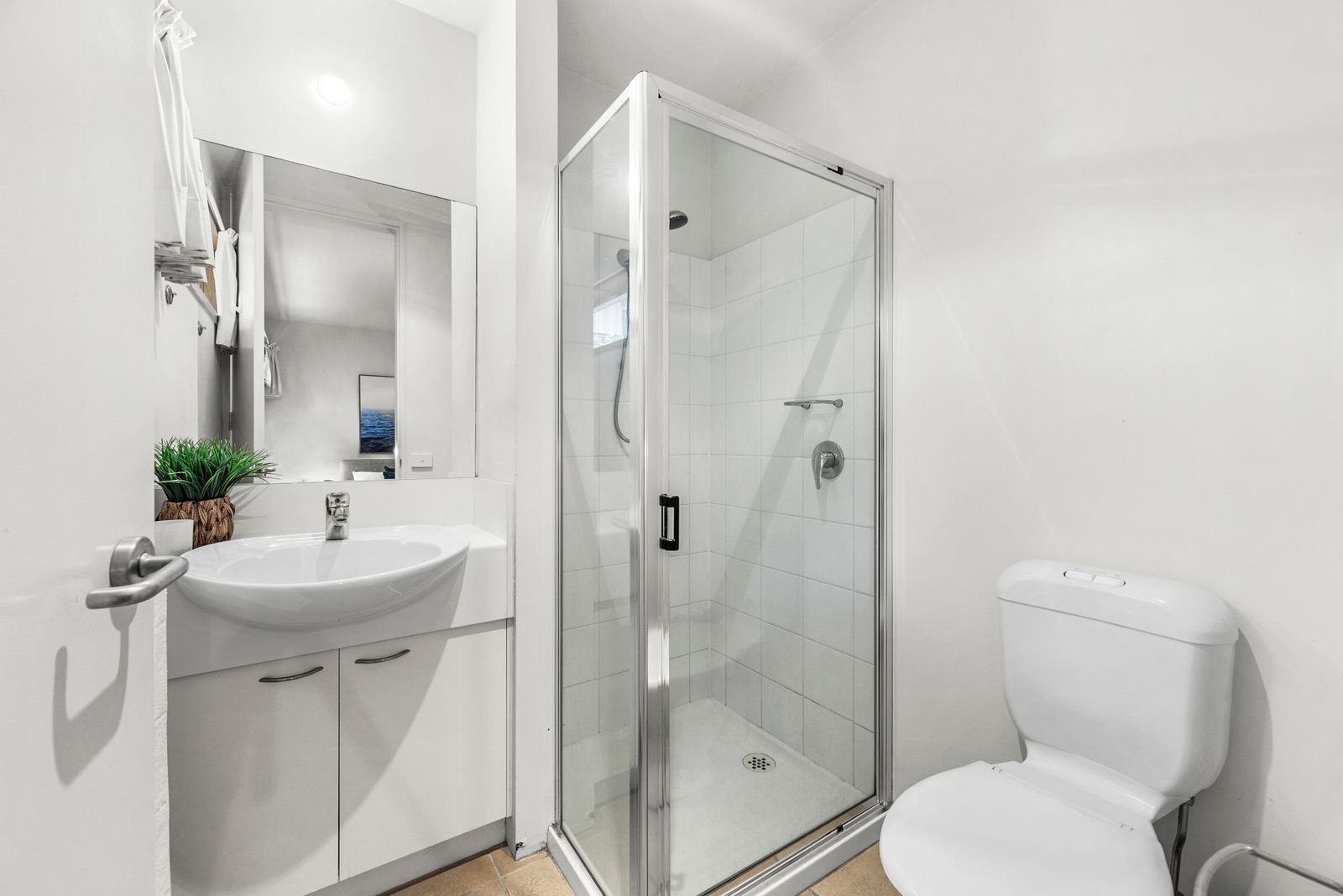 Property Gallery Thumbnail 6