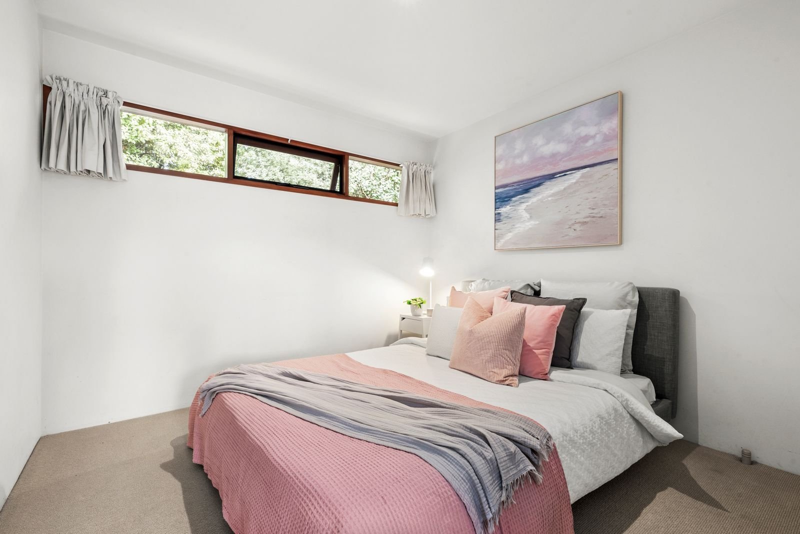 Property Gallery Thumbnail 11