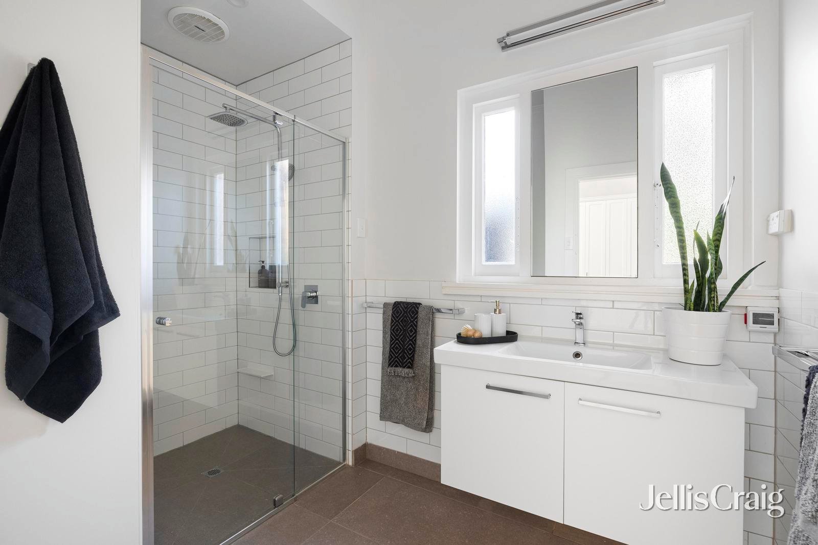 7A Moira Avenue, Carnegie image 10