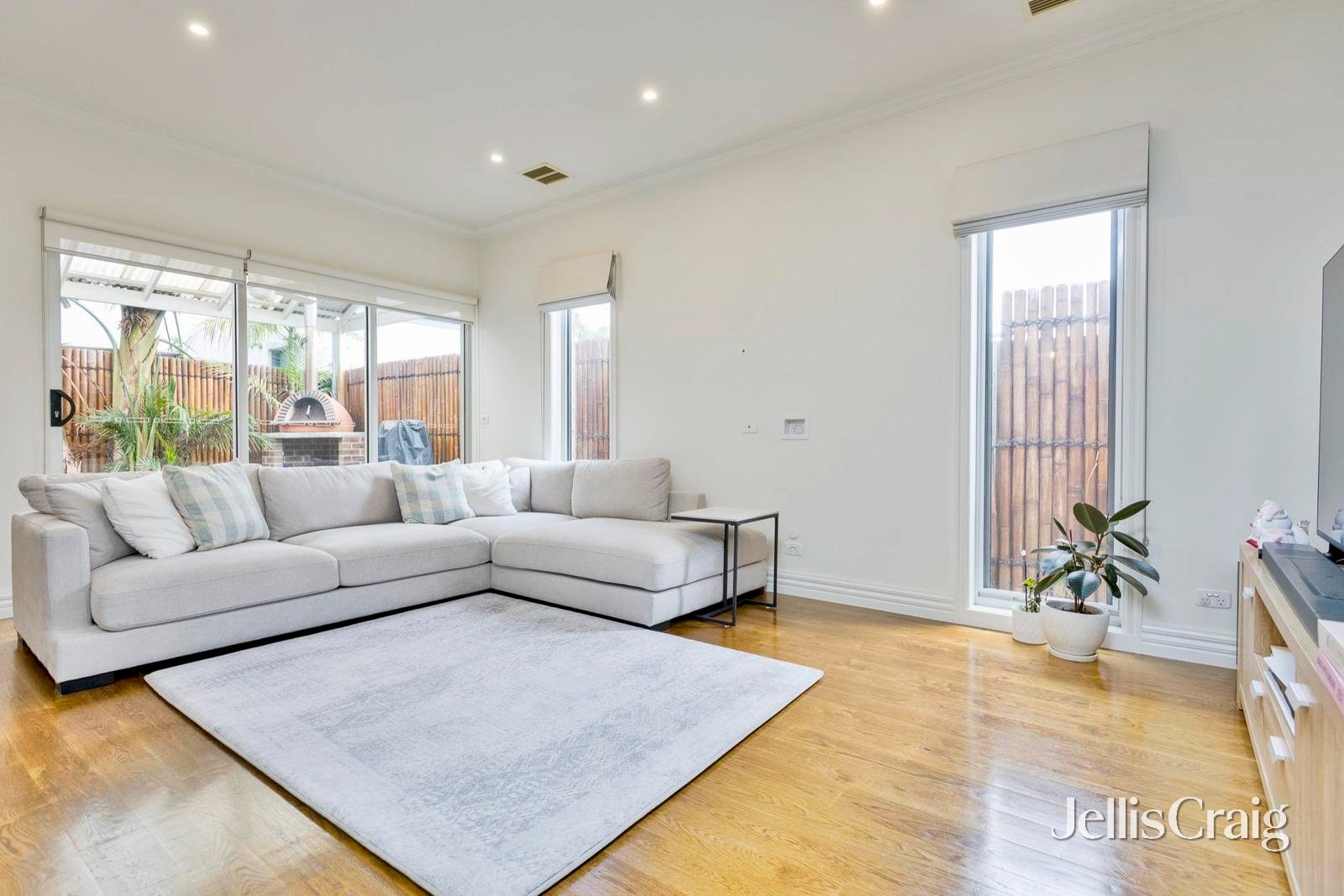 7A Thomas Street, Airport West image 3