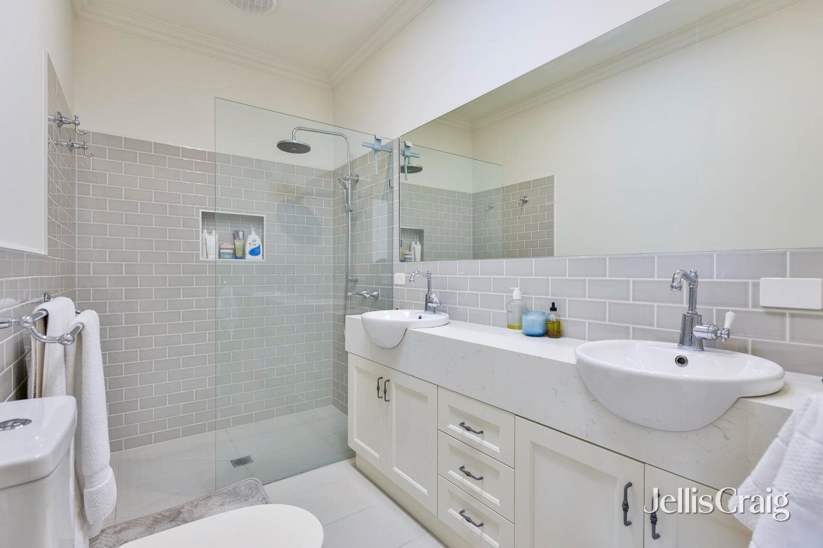 7A Thomas Street, Airport West image 7