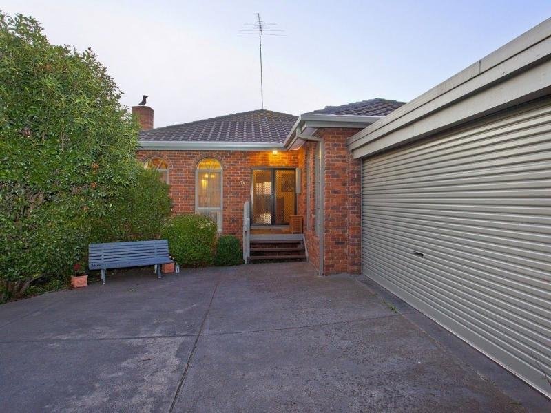 7A View Street, Pascoe Vale image 2