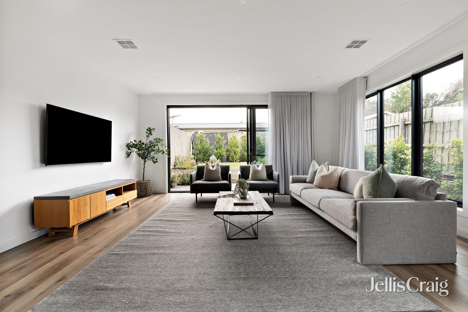 7B Alice Street, Cheltenham image 2