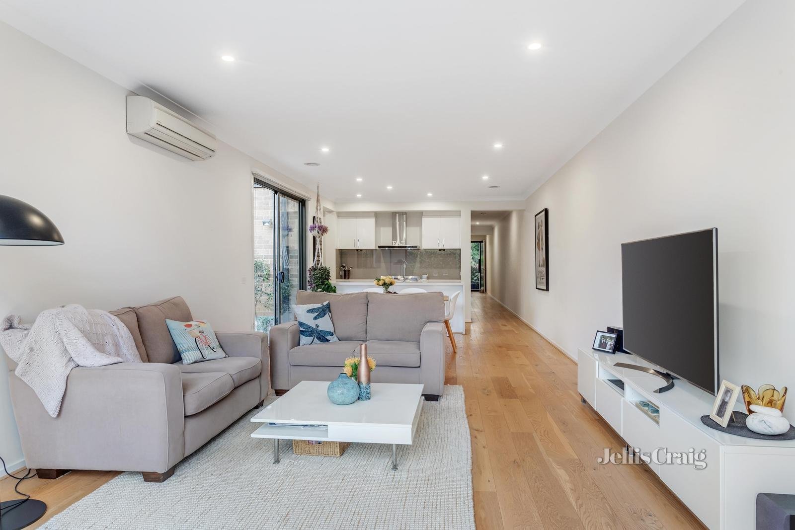 7B Porter Road, Bentleigh image 5