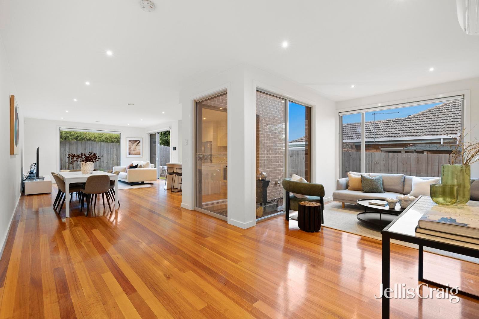 7b Sassella Street, Bentleigh&nbsp;East image 2